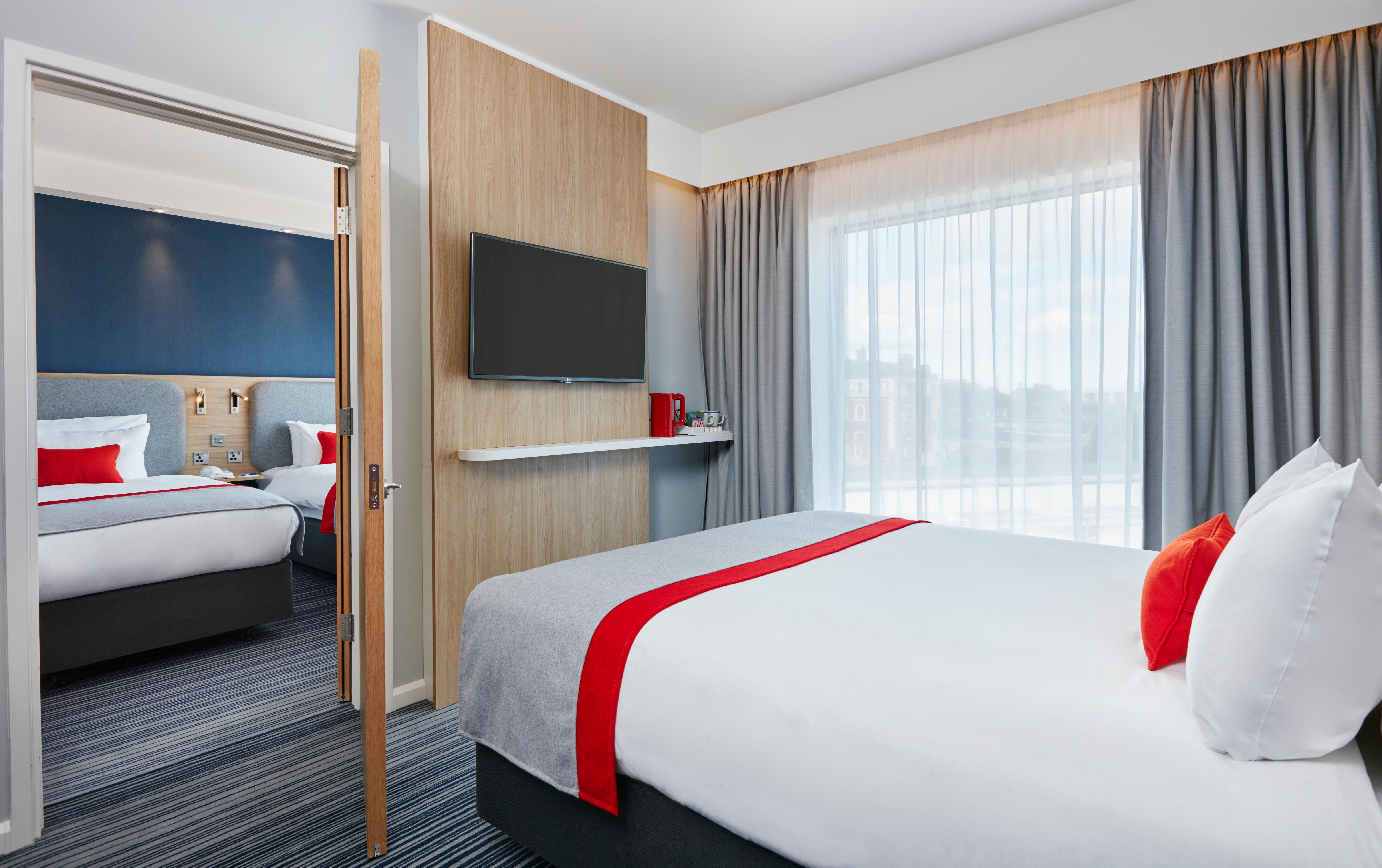 Holiday Inn Express Grimsby By Ihg Экстерьер фото